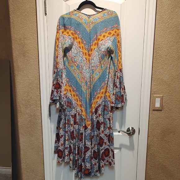 Umgee Dresses & Skirts - Chic Boho UMGEE Colorful Long Sleeve Lightweight Cardigan Overtop